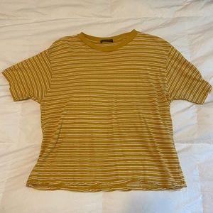 Brandy Melville t-shirt